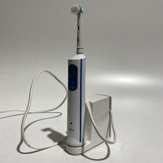 TOOTH BRUSH, Electric Braun